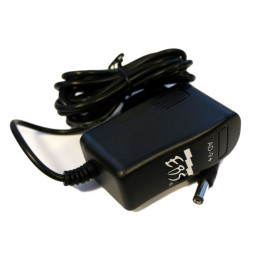 NAPAJANJE POWER SUPPLY EBS-AD-9 PRO 9 VOLT LOW NOISE
