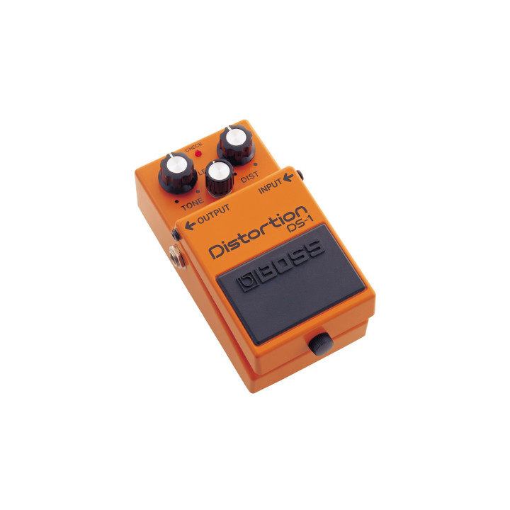 BOSS DS-1 DISTORTION EFEKT PEDALA