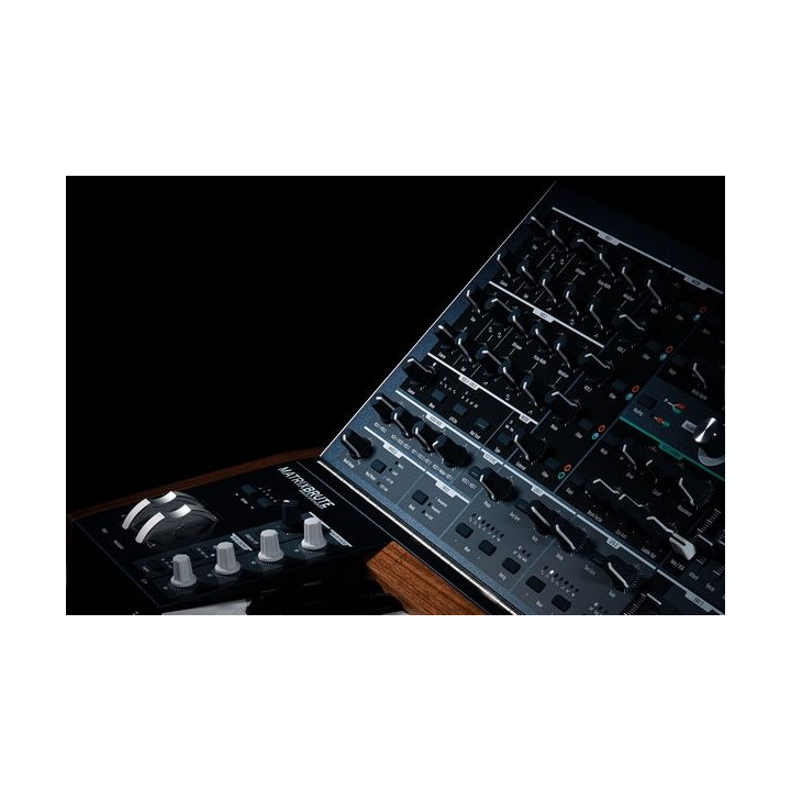 ARTURIA MATRIXBRUTE NOIR SYNTH
